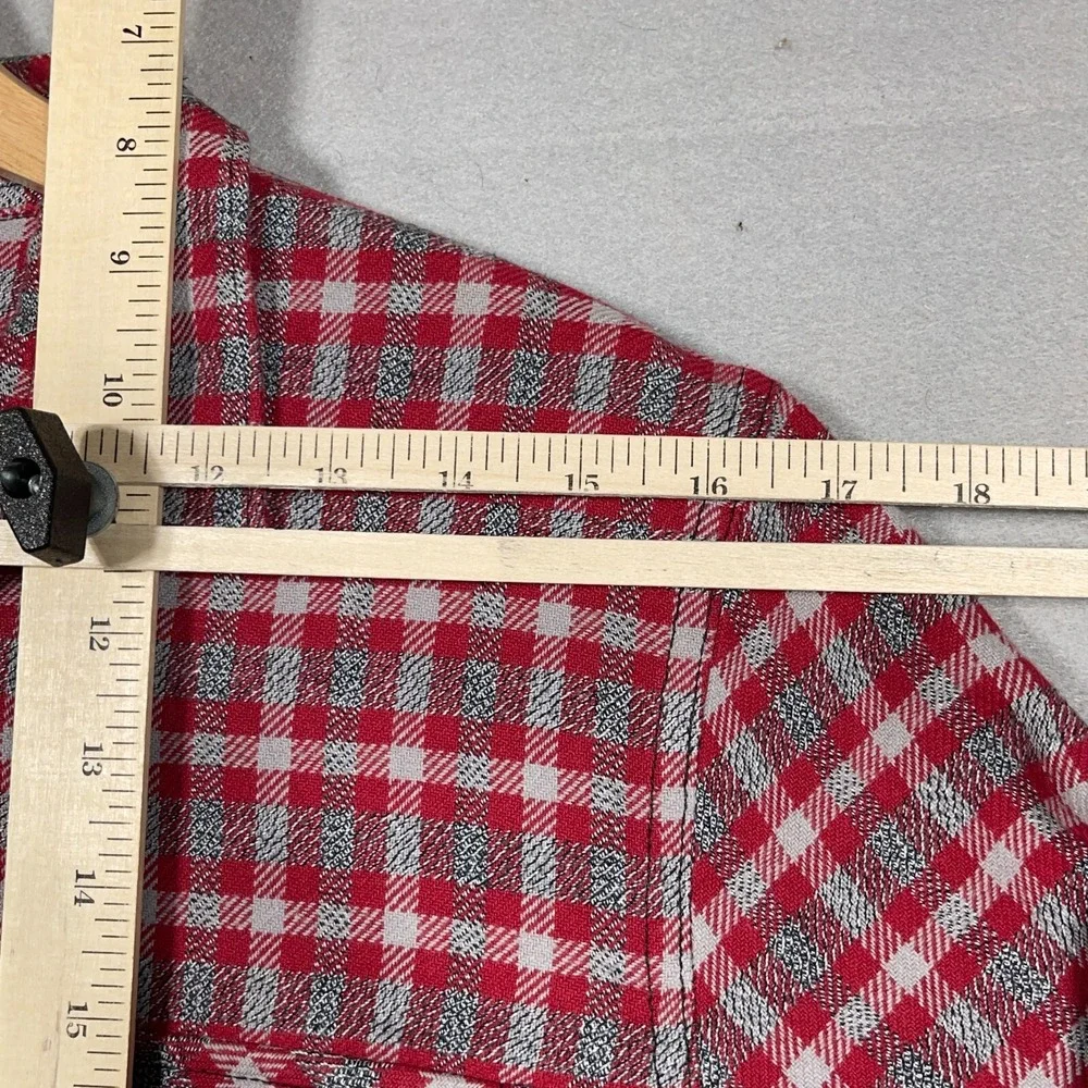 True Religion Flannel Shirt Men Small Regular Fit Red Gray Plaid Plaid Outdoor